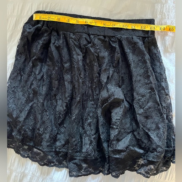 Black lace Nordstrom miniskirt - Picture 3 of 3